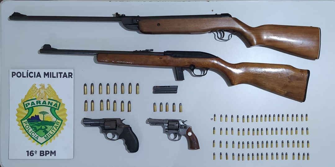 APÓS DENÚNCIAS DE AMEAÇAS A FAMILIARES, PM FAZ BUSCAS E APREENDE ARMAS E MUNIÇÕES NA CASA DO SUSPEITO EM CANDÓI